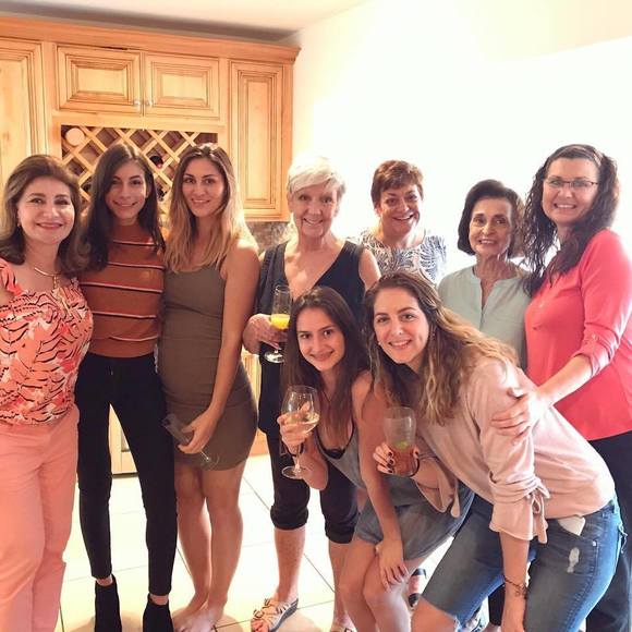 Meet your Posher, Leelee - Picture 1 of 1